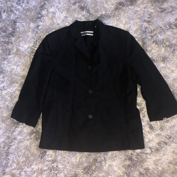 Amanda Smith Linen Blazer - Picture 2 of 6